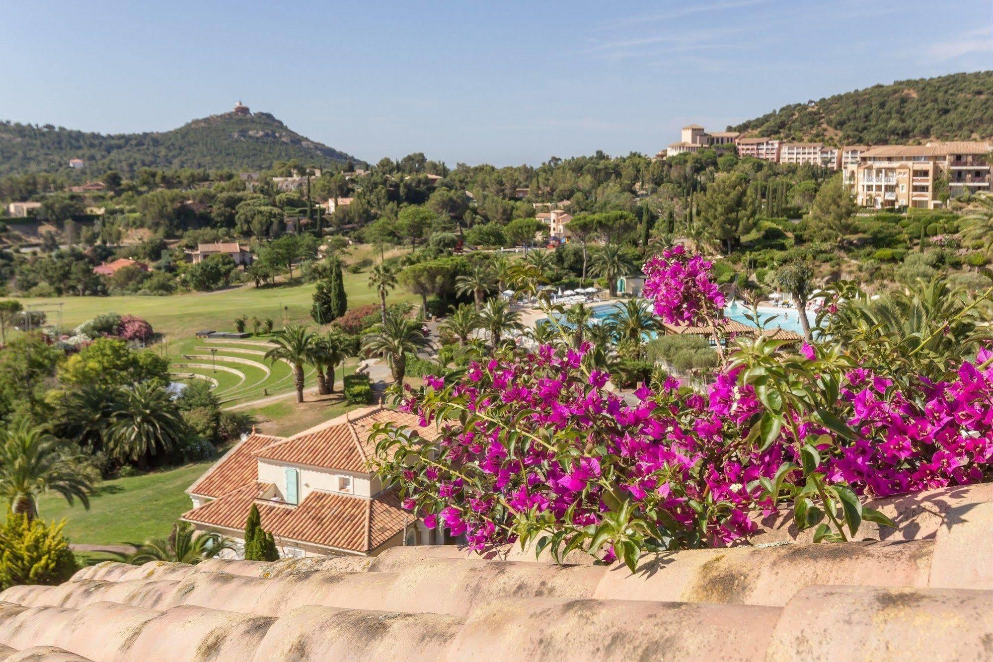 Hotel De L'Esterel Pierre & Vacances Saint-Raphaël Exteriér fotografie