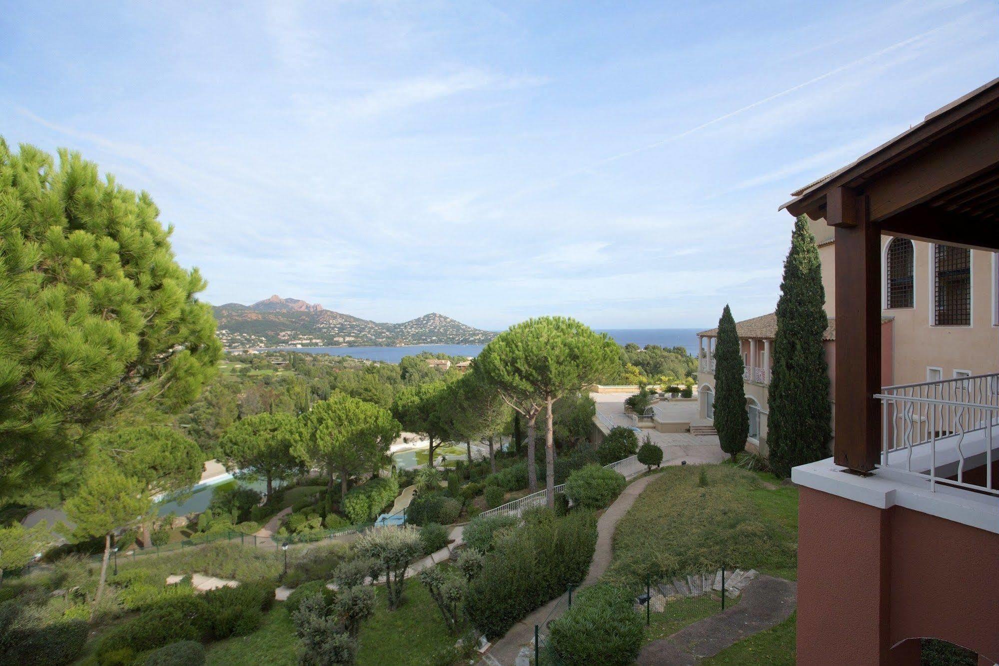 Hotel De L'Esterel Pierre & Vacances Saint-Raphaël Exteriér fotografie